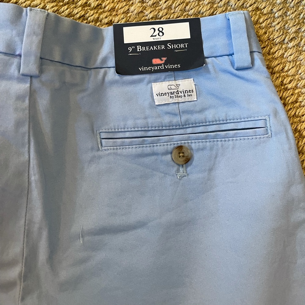 Men’s NWT vineyard vine 9 inch breaker short